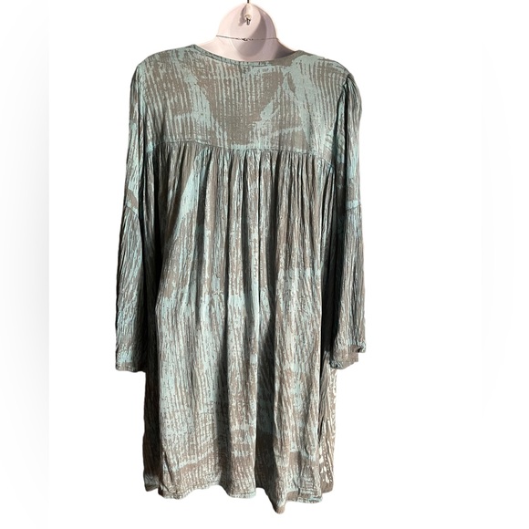 Sacred Threads Blouse.   ONESIZE.   BL/RD13.   222427 - Picture 2 of 5